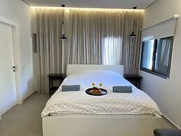 Cozy Apartment in the Heart of Tel Aviv