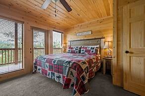 Bear Necessities - 3 Bedrooms, 3 Baths, Sleeps 10 3 Cabin by Redawning