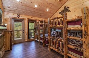 Deer Haven - 5 Bedrooms, 5 Baths, Sleeps 20 5 Cabin by Redawning