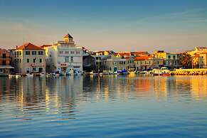 A2 - Best Location in Center With the sea View