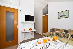 A3 - Best Location in Center With the sea View