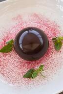 Hotel 77 Seventy-Seven