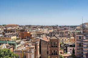 Hotel 77 Seventy-Seven