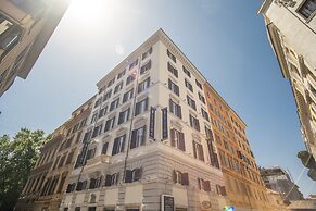 Hotel 77 Seventy-Seven