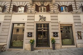 Hotel 77 Seventy-Seven