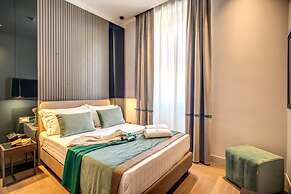 Hotel 77 Seventy-Seven