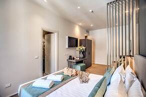 Hotel 77 Seventy-Seven