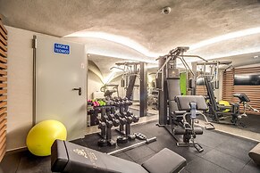 Hotel 77 Seventy-Seven