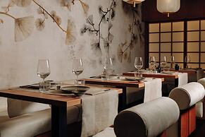 Hotel 77 Seventy-Seven