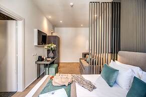 Hotel 77 Seventy-Seven