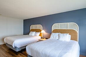 Seagull Beachfront Inn