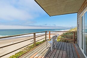 Seagull Beachfront Inn