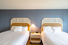 Seagull Beachfront Inn