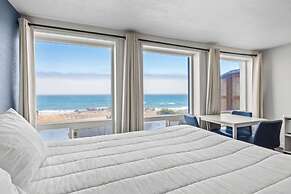 Seagull Beachfront Inn