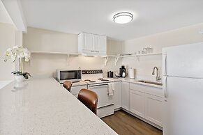 Seagull Beachfront Inn