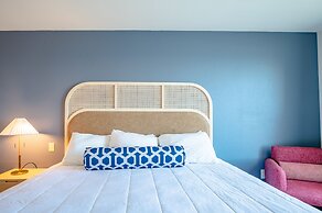 Seagull Beachfront Inn