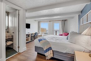 Seagull Beachfront Inn