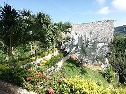 Moon Wind Tayrona Hostel by Rotamundos