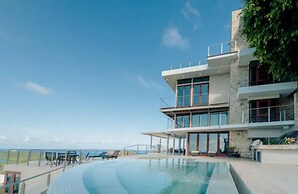 Beachside Getaway Suites