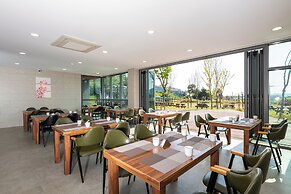 LUMIA Hotel & Resort