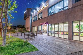 LUMIA Hotel & Resort