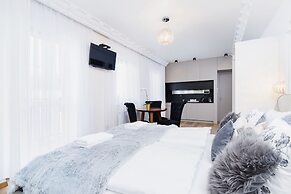 Studio Wegierska Cracow by Renters