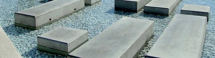 Apt Near Center w/ Terrace on top of the Building