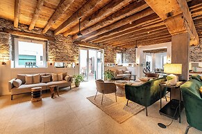 Pestana Fisherman Village