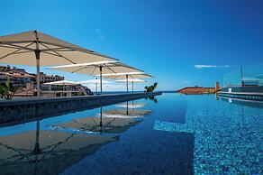 Pestana Fisherman Village