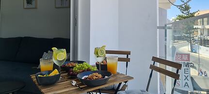 Phaedrus Living: Seaside Luxury Flat Athina 113