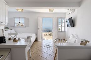 Calderas Hug & Panoramic Sea View Suites