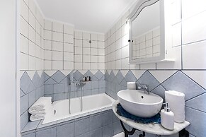 Calderas Hug & Panoramic Sea View Suites