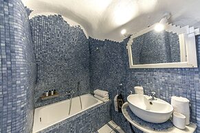 Calderas Hug & Panoramic Sea View Suites