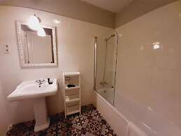 Hostal Lumine Suites by gaiarooms