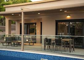 Amelia Residence