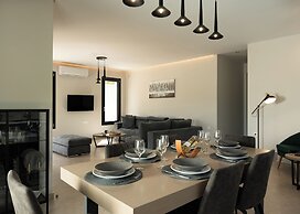Amelia Residence