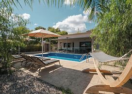 Amelia Residence