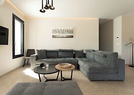 Amelia Residence