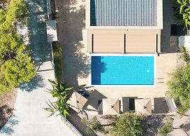 Amelia Residence