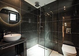 Amelia Residence