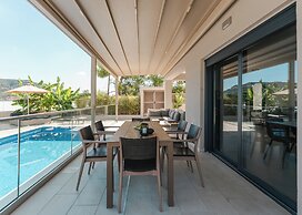 Amelia Residence