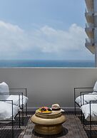 Beach Hotel by Zvieli Hotels