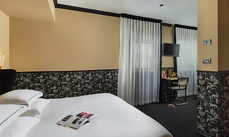 Beach Hotel by Zvieli Hotels