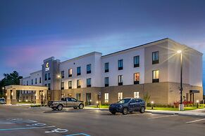 Comfort Inn & Suites Clarkston Pine Knob Area