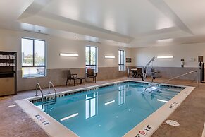 Comfort Inn & Suites Clarkston Pine Knob Area