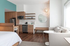 Element Dallas Richardson