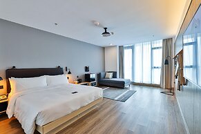 Moxy Shanghai Hongqiao NECC