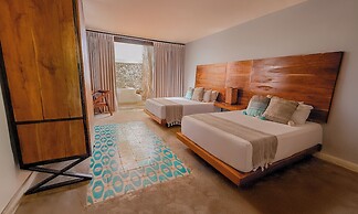 Hotel Unknown