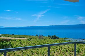 Luxury Seaside Apartment by Litto