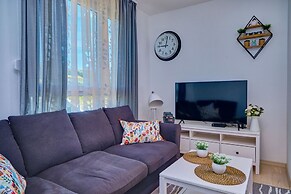 Luxury Seaside Apartment by Litto